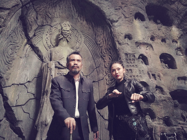 王蕾主演电影《诡墓迷灯》巧遇老戏骨任青安