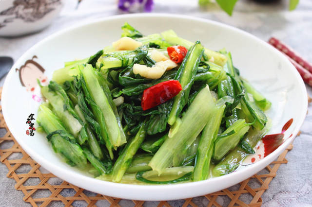 【蒜蓉炒苦麦菜】
