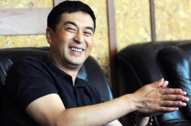 真爷们儿!张嘉译回应"社会步"风波,说出的话超大气