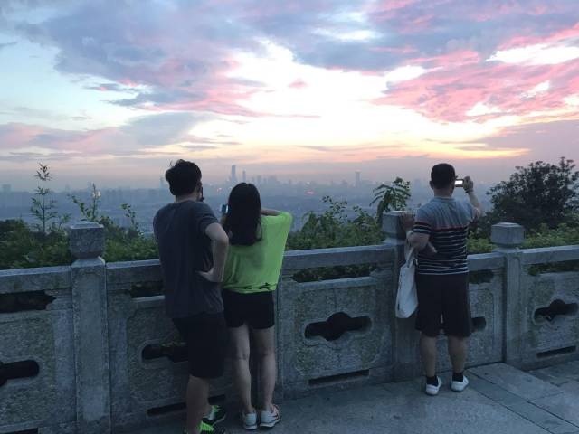 广州爬山只知道去白云山, 这座山你有去过么?