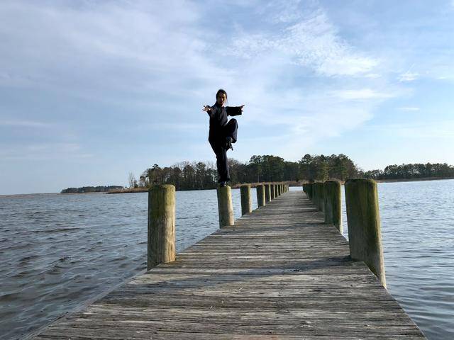 武当轻功与实战,被外国人学的有模有样,做为一