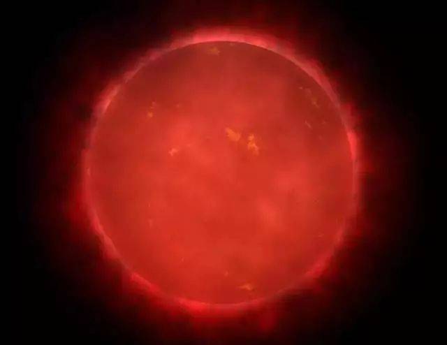 下一年5月2日,太阳成为红巨星