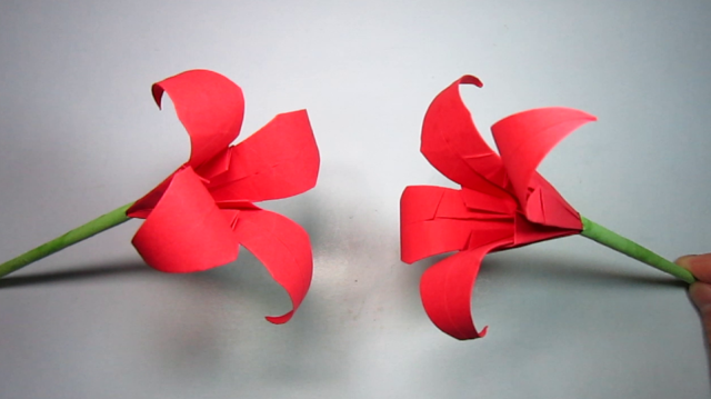 简单又好看的纸花折法手工折纸百合花