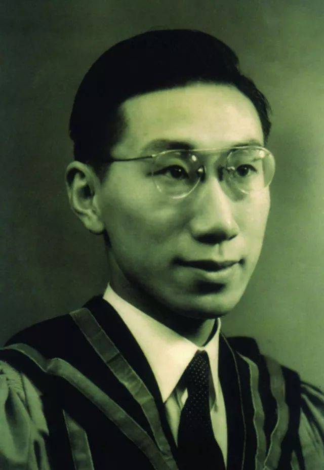 1947年秋,留学英国利物浦大学的中国同学,集会欢迎曾昭伦先生,合影