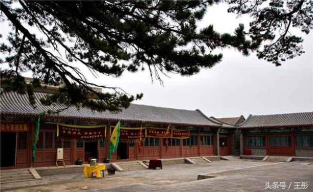 妙峰山景点包车路线之—妙峰山娘娘庙