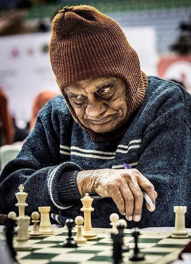 国际象棋能有多心累?看看他们的脸就知道了