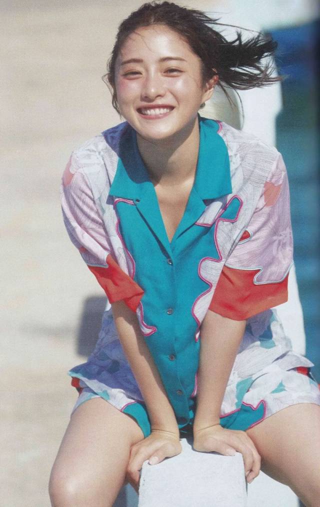 "只要是有石原里美作为封面的杂志都会大卖"的美誉 30岁那年 作为