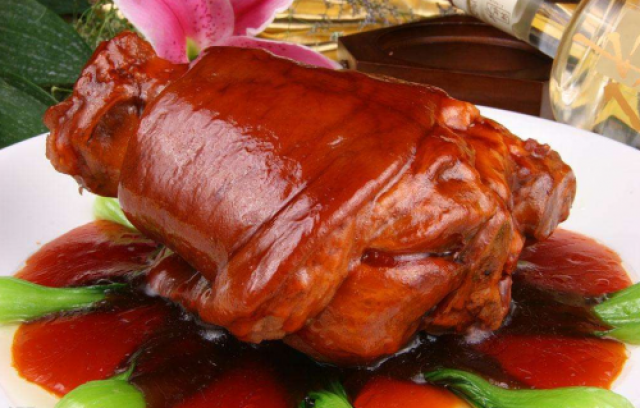 吃货福利:湘约今生之经典菜肴—红烧牛蹄膀