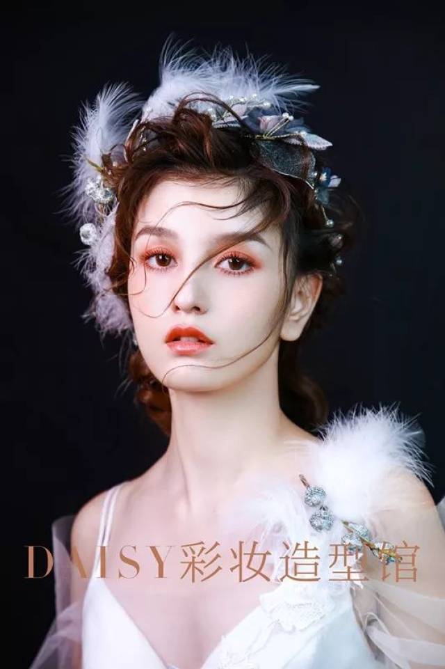 收藏|唯美的白纱造型妆容与发型-daisy彩妆造型馆作品