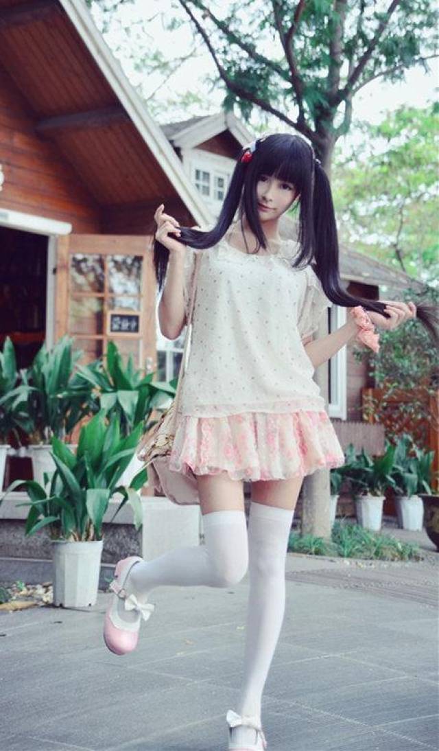 二次元 cosplay 可爱白丝双马尾小萝莉 这种双马尾,白丝什么的,完全没