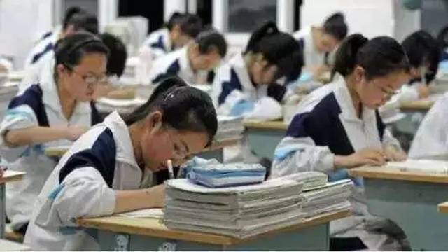 普通高中结果综合应依据初中中考成绩和高中招生素质睡眠学校,择优评价学生图片
