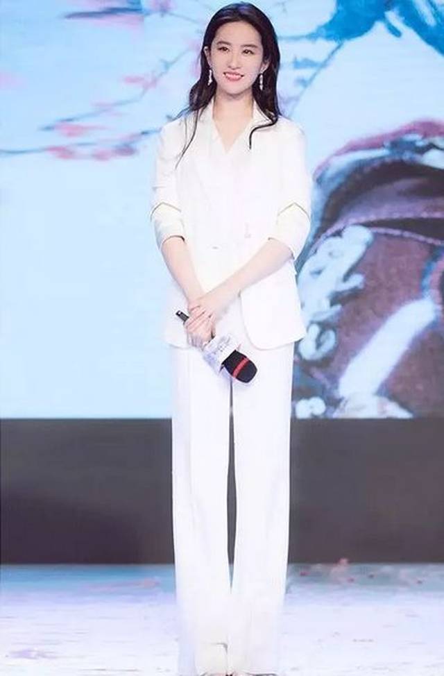首席时尚观最佳造型盘点 来学刘亦菲仙女系穿衣