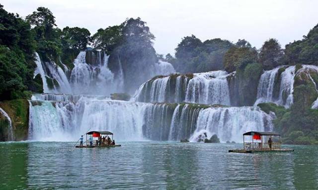 飞流直下三千尺 疑是银河落九天猜成语