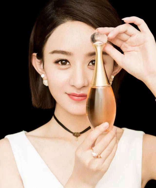 你的 每一个真我时刻,都有这瓶dior迪奥真我心悦香水为你证言.