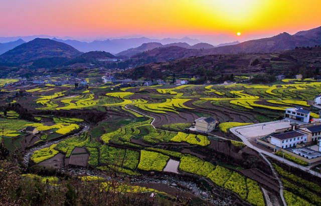 位于汉阴县漩涡镇,属于灌区型水利风景区,距今逾250年,景区面积38.