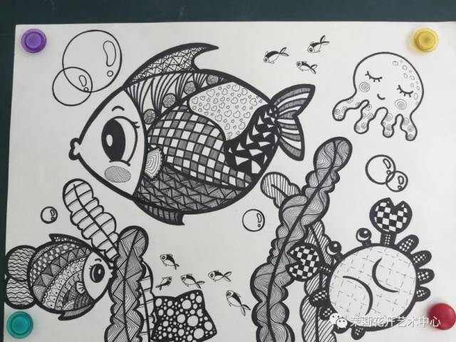 微课堂|带你领略用线描勾勒出的别样美感!——徐宏研老师
