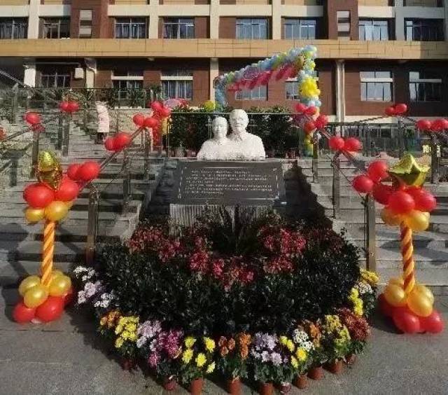 力学小学是由邵力子及其夫人傅学文出资创办了"南京市市私立力学小学
