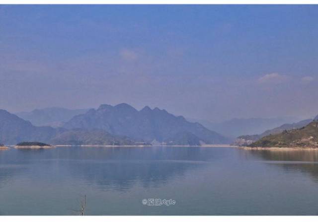 千峡湖原名滩坑水库,位于浙江省丽水市瓯江流域小溪支流中段,上至景宁