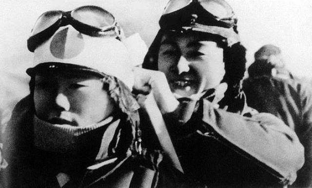 二战日军神风特攻队的遗书:用"至少我们是英雄"自欺欺人