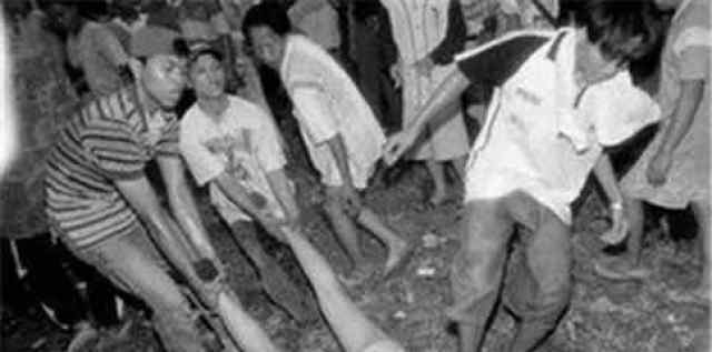 谁都不愿提及的"黑色星期五暴动", 在那场20年前印尼的"排华事件"中