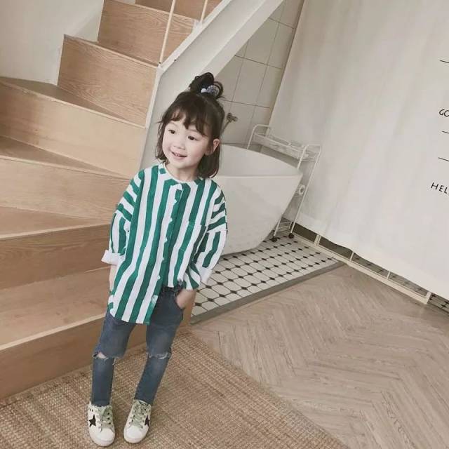 儿童怎么穿搭好看图片,时尚儿童服装搭配图片,儿童时尚搭配衣图片_大山谷图库