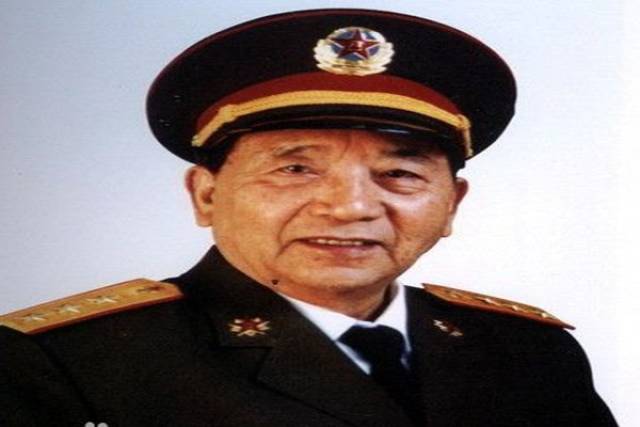 秦基伟上将 8,迟浩田上将,1993年3月任国防部部长.