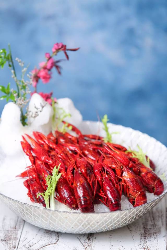 特发声明:徐州六中对面的龙虾馆太不务正业!但