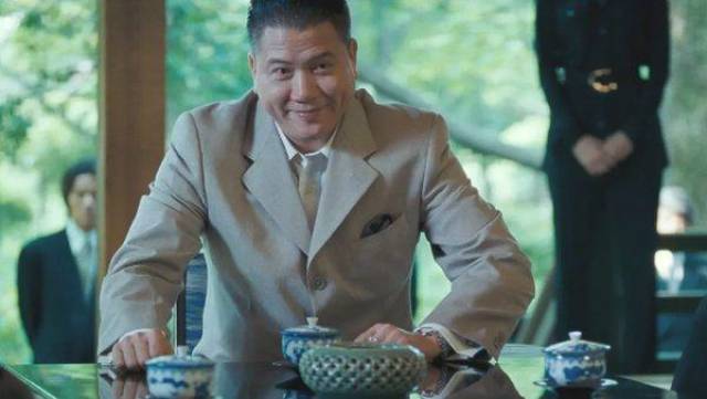 乌鸦斜刘海,山鸡哥的小辫子,《古惑仔》里发型最酷还是这位大佬