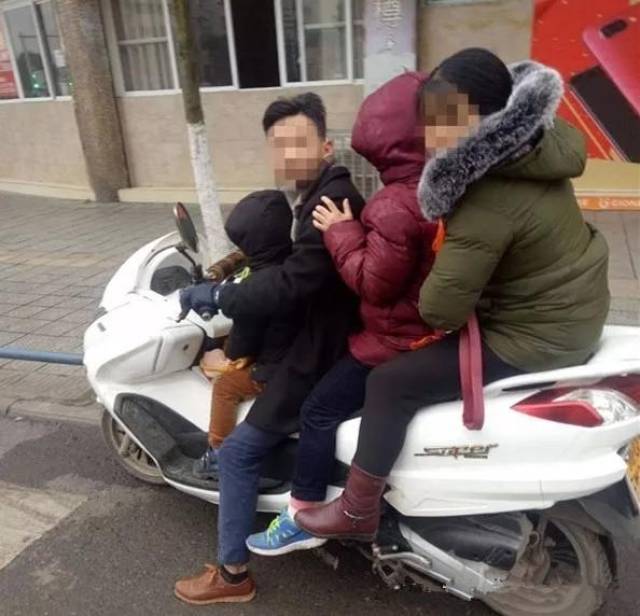 农村老人骑电动车进县城被撞 网友:"你车小,你活该"