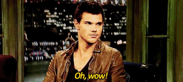 男朋友可能也没有想到会被朋友发现,一下子也慌了,说