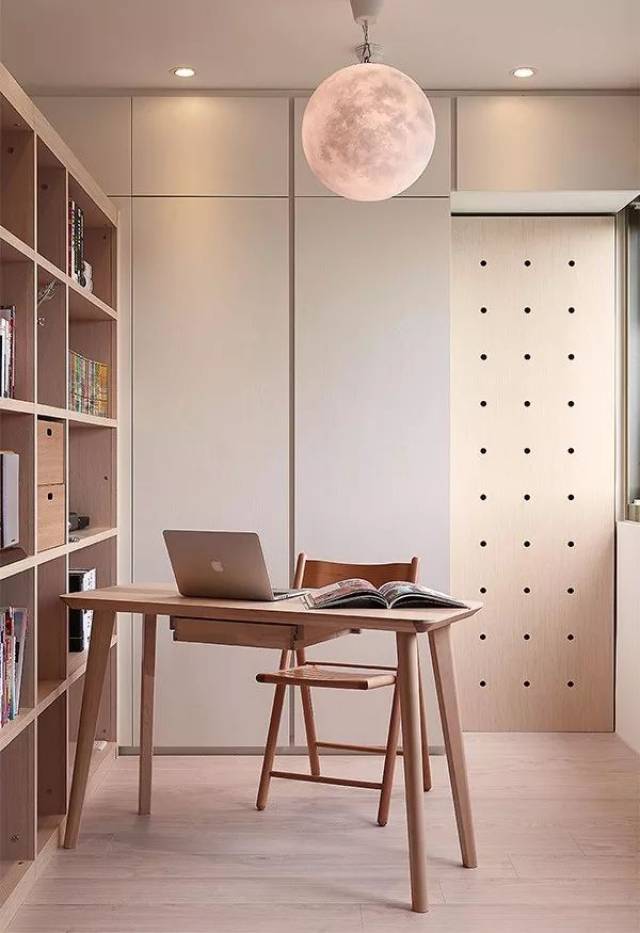 书房和客厅 个空间的巧妙连结,不仅保有个人休憩氛围,也能照顾到