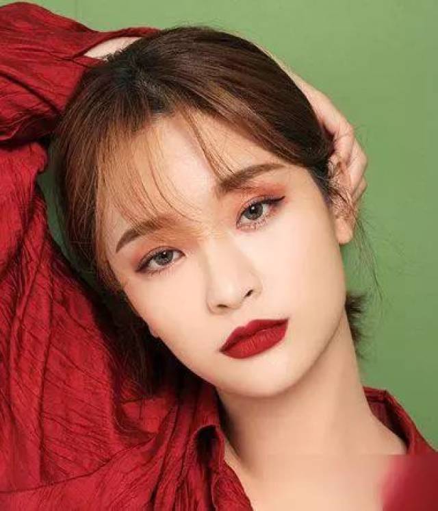 11款韩国短发女生扎头发造型!