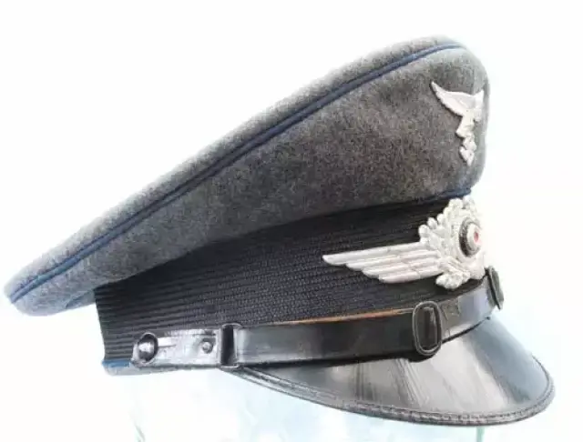 摘云之虹作戎甲,二战德国空军军帽