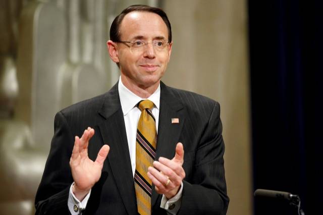 FBI突搜案:重点已不在特朗普与艳星 事件带出的