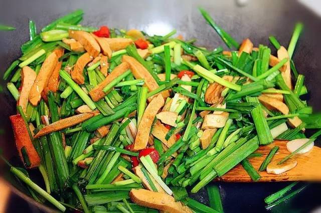 【舌尖美食 韭菜炒香干,好吃到没话说!