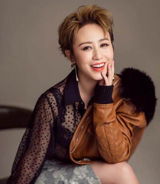 马丽朋友圈晒照宣布领证结婚老公许文赫个人资料介绍