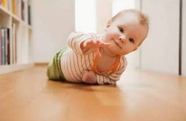 婴儿几个月可以练习走路 e5f7b01208c94364b5a4e5a405148d13.jpeg