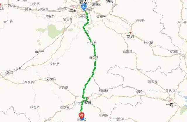 也有少数选择由平利县,沿反方向s207省道抵达岚皋县进入南宫山景区