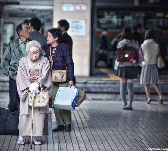 无可挽回的日本老龄化——70岁都是中年人