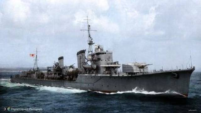 1935年,日本海军白露级驱逐舰时雨号服役,1940年1月20日,阳炎级驱逐舰