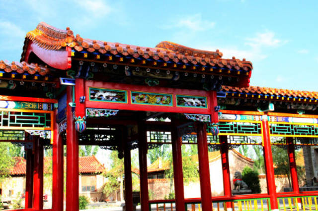 巴彦淖尔寺庙之一:甘露寺(常素庙)