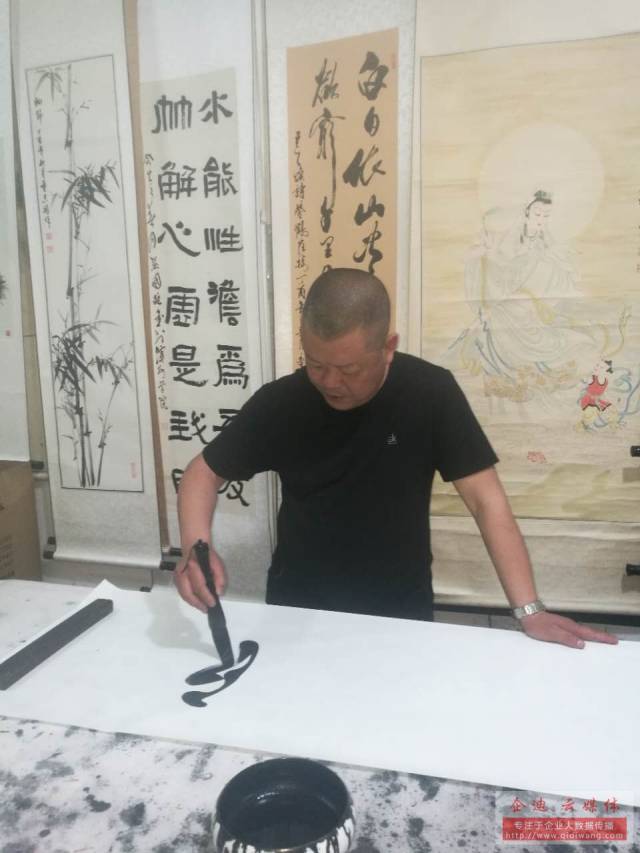 王洪标_当代著名书画艺术家王洪标作品赏析