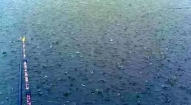 雨天好钓鱼吗?为何雨天有时空军有时爆护?掌握雨天时机才能渔获多