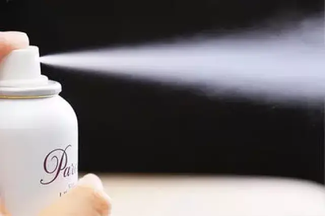 如何使用防晒最有效 fcf9527f552a430db2c3316ed9590aef.jpg