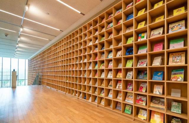 高晓松的晓书馆爆满变网红,我去了现场发现并不全是作秀