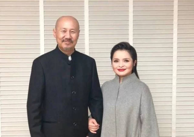 被誉为草原曲目的腾格尔和东方雄鹰的吴碧霞手绘唱的夜莺是《九儿,你帮帮透明鱼图片