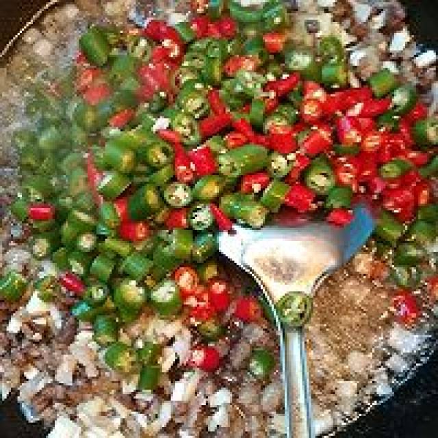 秘制香辣牛肉酱的做法