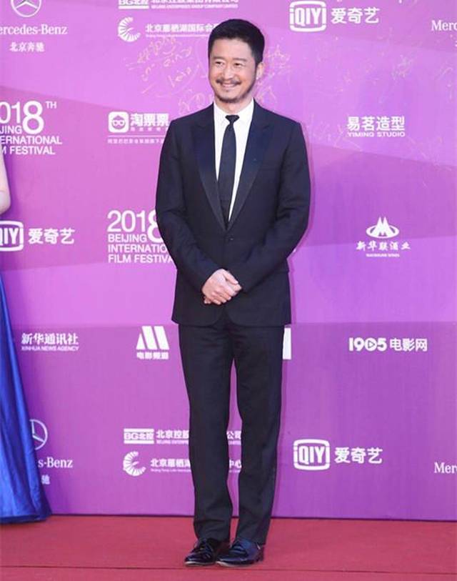 说起胡子,吴京不是针对谁,不知道谢楠的意见是什么.