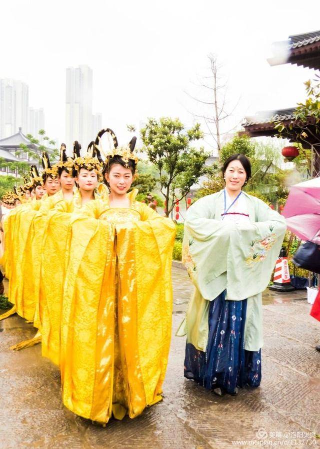 首届礼乐大典暨华夏汉服旅游节,在洛阳上阳宫开幕