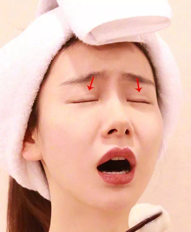 戚薇割了双眼皮?没提早让她看到这篇双眼皮贴最全攻略是我的错!
